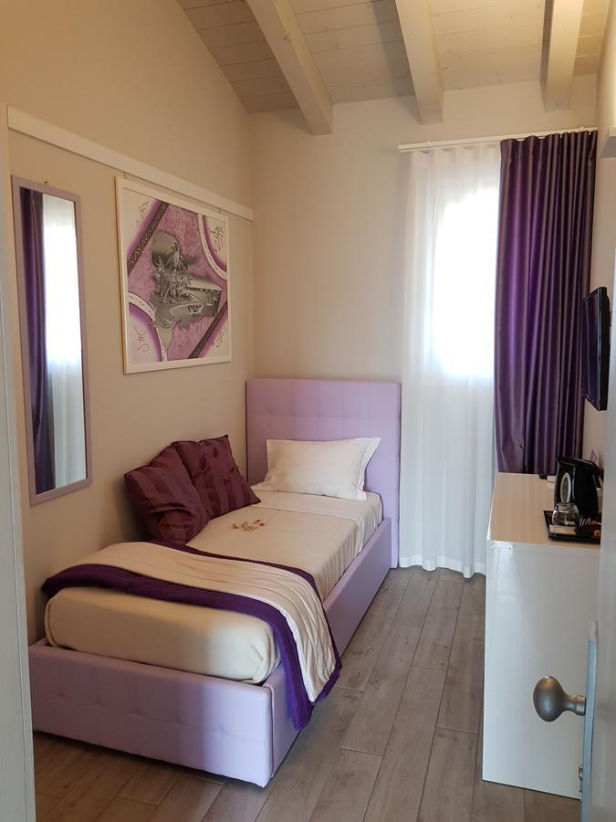 B&B Gardacharme Desenzano del Garda Exterior foto